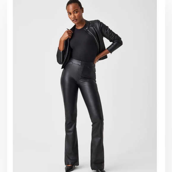 NWT SPANX! Leather-Like Flare Pant Legging Faux Leather Black Size: XL - Picture 1 of 11